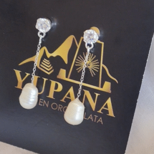 Aretes largos con perlas cultivadas en plata 950