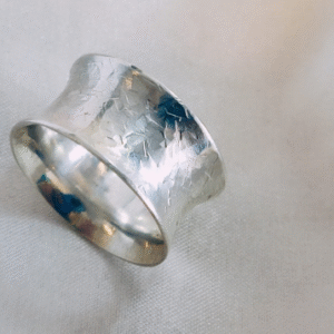 Anillo grande en plata 950